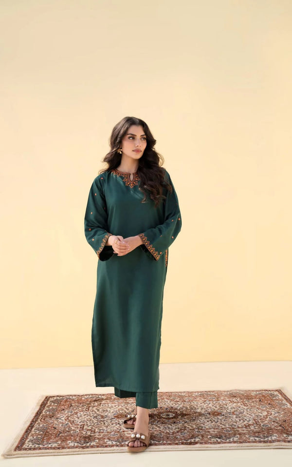 Dark Green Summer Luxe at Affordable Prices! ❄